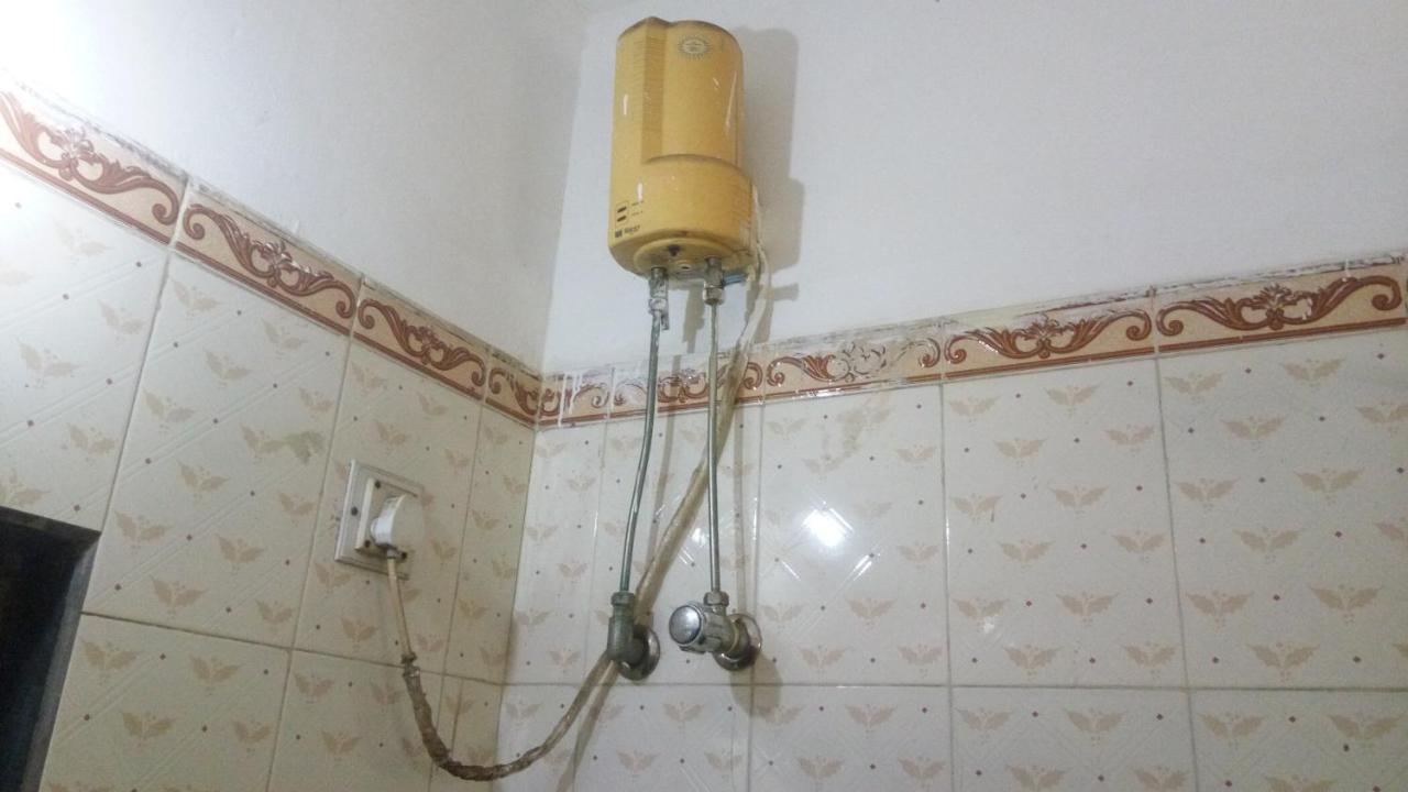Hotel Sarang Lodge Panvel Exteriör bild